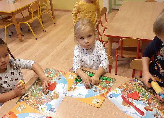 MALUCHY - DZIELNE  ZUCHY  grafika