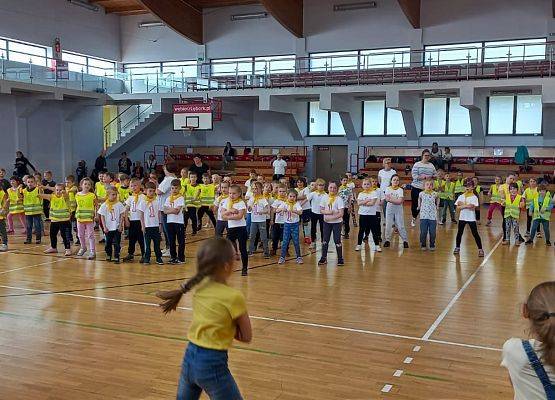 SPORTOWY PIKNIK W SZKOLE PODSTAWOWEJ NR7 grafika