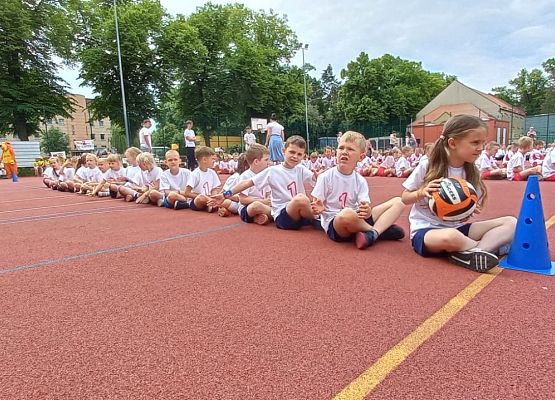 XXXV  IGRZYSKA SPORTOWO- ZABAWOWE grafika