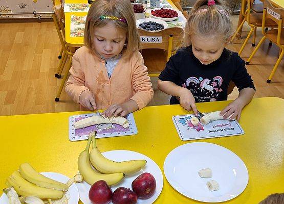 OWOCOWY  TYDZIEŃ  U  MISIAKÓW grafika