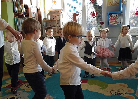 BABCIA  I  DZIADEK  GOŚCIEM  W  PRZEDSZKOLU grafika