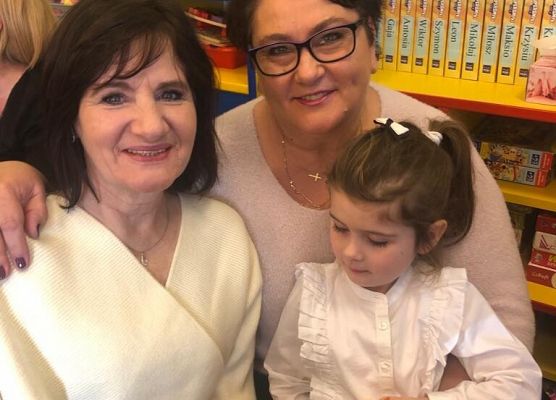 BABCIA  I  DZIADEK  GOŚCIEM  W  PRZEDSZKOLU grafika