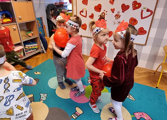 WALENTYNKI - ŚWIĘTO  CHŁOPCA  I  DZIEWCZYNKI grafika