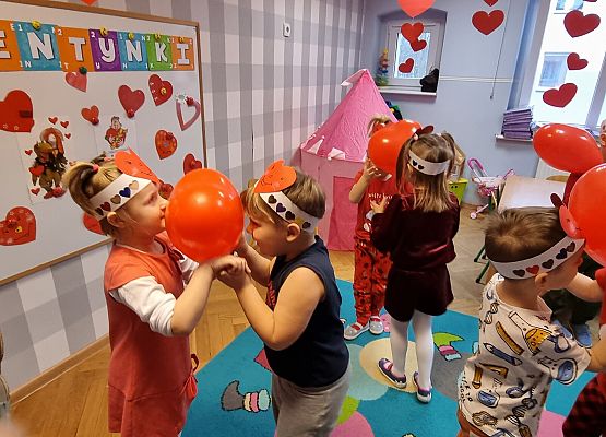 WALENTYNKI - ŚWIĘTO  CHŁOPCA  I  DZIEWCZYNKI grafika