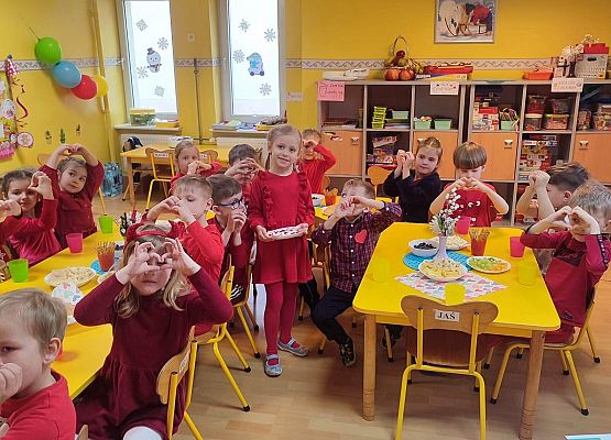 WALENTYNKI - ŚWIĘTO  CHŁOPCA  I  DZIEWCZYNKI grafika