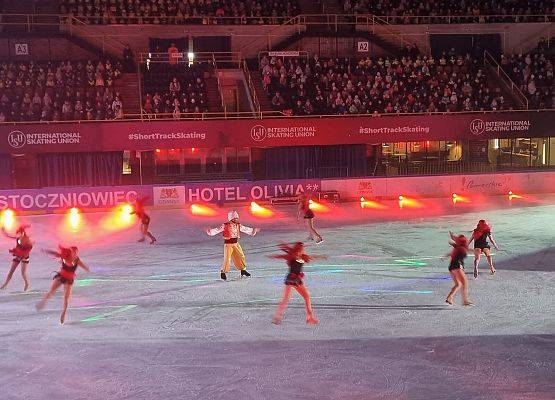 WIDOWISKO  TEATRALNE  NA  LODZIE grafika