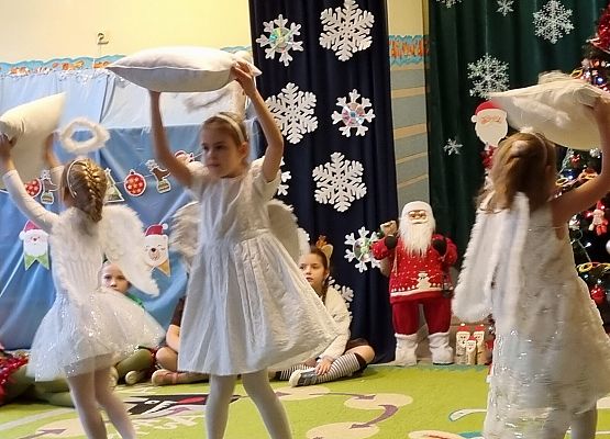 PRZEDSTAWIENIE  ŚWIĄTECZNE  U  MISIAKÓW grafika