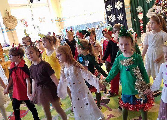 PRZEDSTAWIENIE  ŚWIĄTECZNE  U  MISIAKÓW grafika