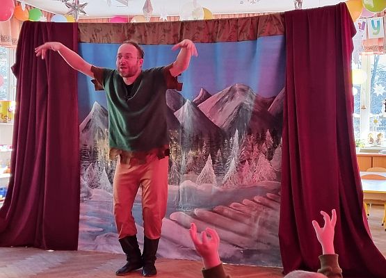 SPEKTAKL ,, OPOWIEŚCI  Z  LAPONII '' grafika