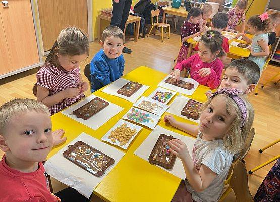 KREATYWNE ANIMACJE CZEKOLADOWE U  KOTKÓW grafika