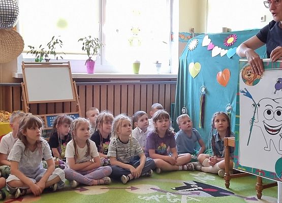 SPOTKANIE  ZE  STAOMATOLOGIEM grafika