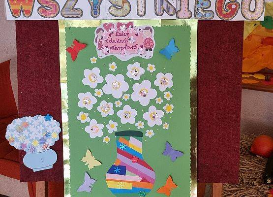 ŚWIĘTUJEMY  DZIEŃ  EDUKACJI  NARODOWEJ grafika