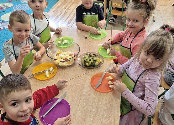 ZAJĘCIA  KULINARNE  U  KOTKÓW grafika