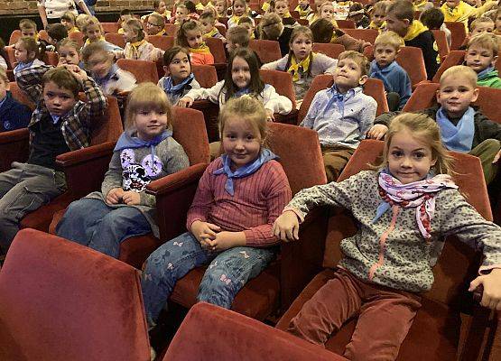 STARSZAKI  W  TEATRZE  PANA O grafika