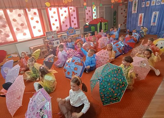 PASOWANIE NA STARSZAKA U BIEDRONEK grafika