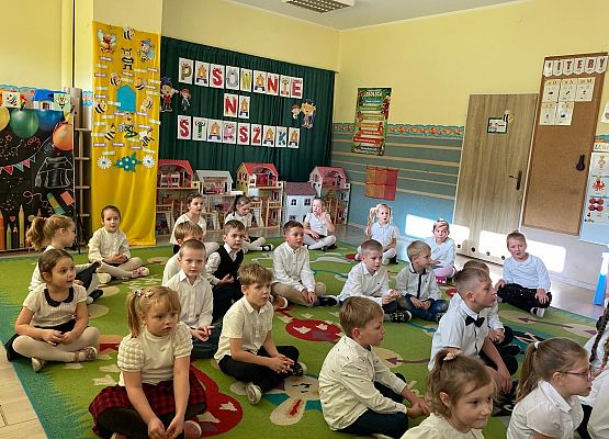 ŚWIĘTO  PSZCZÓŁEK - PASOWANIE  NA  STARSZAKÓW grafika