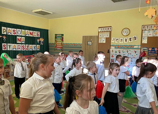 ŚWIĘTO  PSZCZÓŁEK - PASOWANIE  NA  STARSZAKÓW grafika