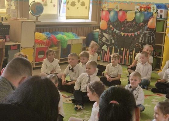 ŚWIĘTO  PSZCZÓŁEK - PASOWANIE  NA  STARSZAKÓW grafika