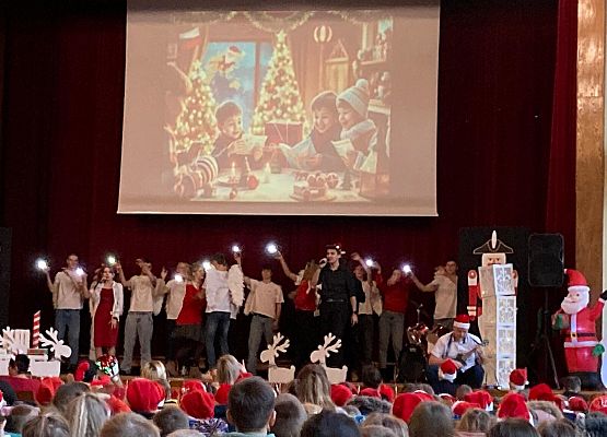 KONCERT  MIKOŁAJKOWY  W  ,, MECHANIKU '' grafika