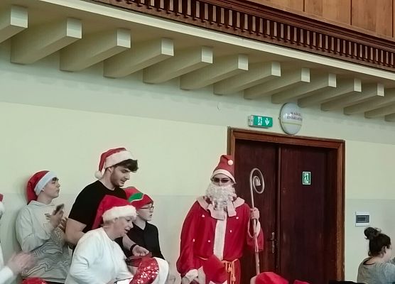 KONCERT  MIKOŁAJKOWY  W  ,, MECHANIKU '' grafika