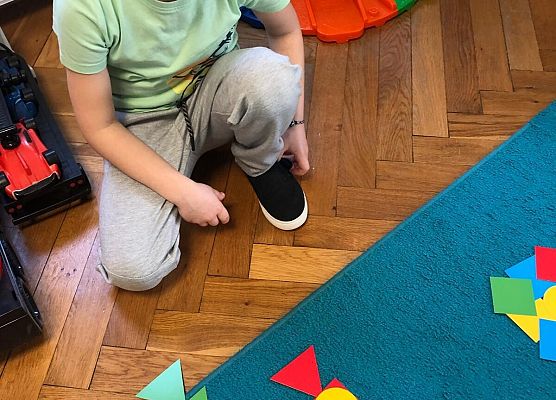 PRZEDSZKOLAKI WITAJĄ WIOSNĘ grafika