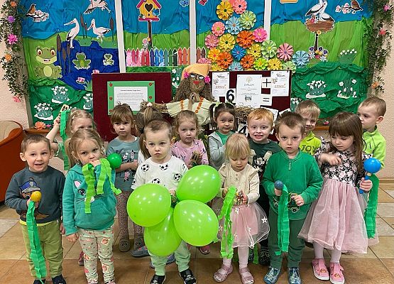 PRZEDSZKOLAKI WITAJĄ WIOSNĘ grafika