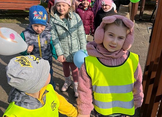 PRZEDSZKOLAKI WITAJĄ WIOSNĘ grafika