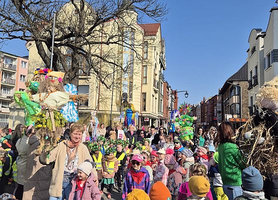 PRZEDSZKOLAKI WITAJĄ WIOSNĘ grafika