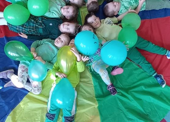 PRZEDSZKOLAKI WITAJĄ WIOSNĘ grafika