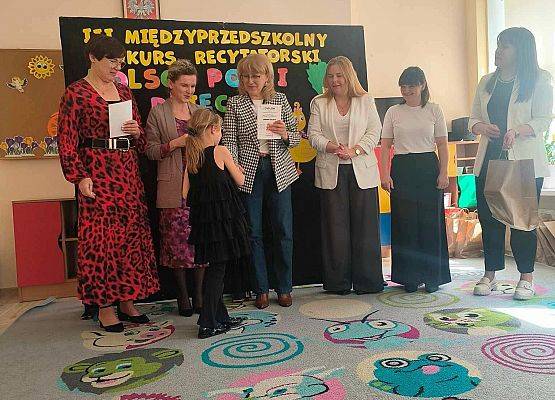 POLSCY  POECI  DZIECIOM grafika