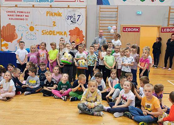 ZAWODY SPORTOWE W SZKOLE  PODSTAWOWEJ NR 7 W LĘBORKU grafika