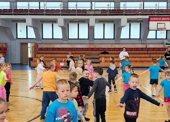 ZAWODY SPORTOWE W SZKOLE  PODSTAWOWEJ NR 7 W LĘBORKU grafika
