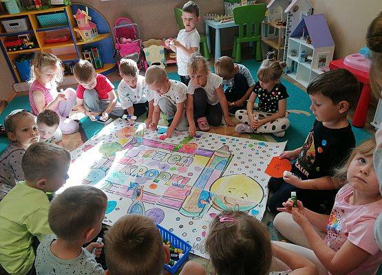 DZIEŃ KROPKI W PRZEDSZKOLU grafika