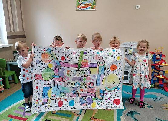 DZIEŃ KROPKI W PRZEDSZKOLU grafika