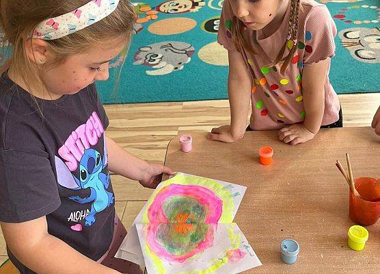 DZIEŃ KROPKI W PRZEDSZKOLU grafika