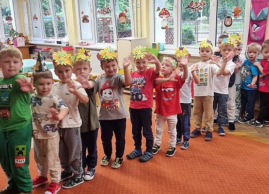 DZIEŃ  PRZEDSZKOLAKA  PEŁEN  ZABAW grafika