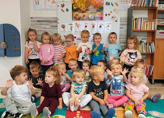 DZIEŃ  PRZEDSZKOLAKA  PEŁEN  ZABAW grafika