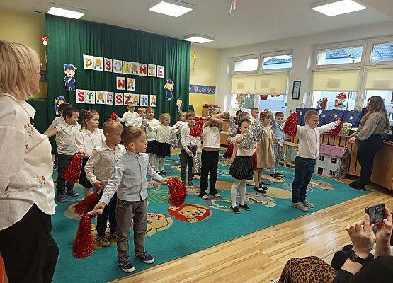 PASOWANIE W GRUPIE PINGWINKÓW grafika