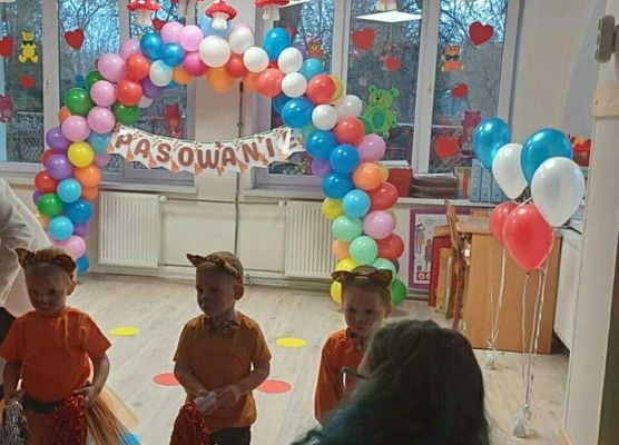 PASOWANIE NA MALUCHA W TYGRYSKACH grafika