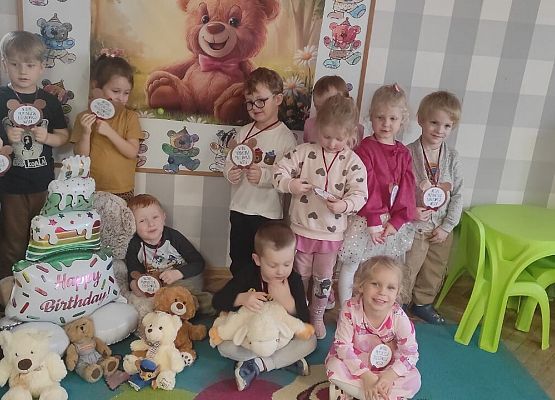 URODZINY  PLUSZOWEGO  MISIA grafika