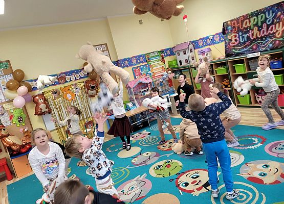 URODZINY  PLUSZOWEGO  MISIA grafika