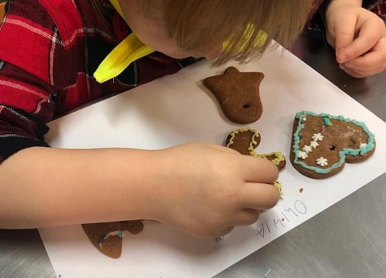 PINGWINKI I MOTYLKI NA WARSZTATACH ZDOBIENIA PIERNIKÓW grafika