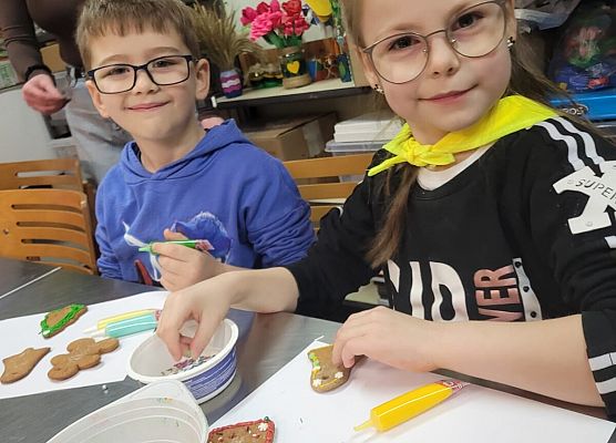 PINGWINKI I MOTYLKI NA WARSZTATACH ZDOBIENIA PIERNIKÓW grafika