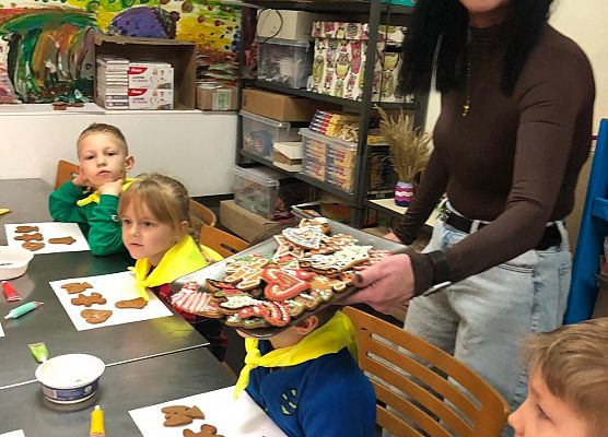 PINGWINKI I MOTYLKI NA WARSZTATACH ZDOBIENIA PIERNIKÓW grafika