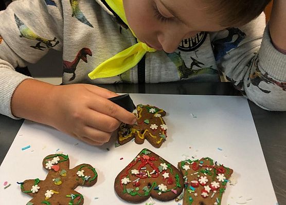 PINGWINKI I MOTYLKI NA WARSZTATACH ZDOBIENIA PIERNIKÓW grafika