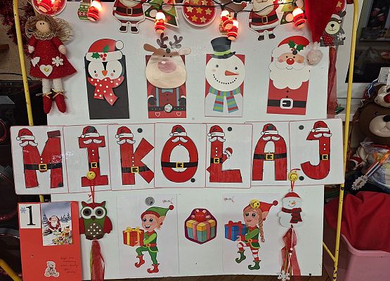 WESOŁE  MIKOŁAJKI  W  PRZEDSZKOLU grafika