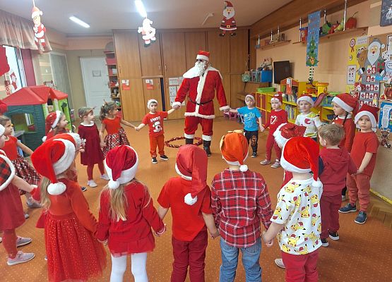 WESOŁE  MIKOŁAJKI  W  PRZEDSZKOLU grafika