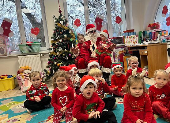 WESOŁE  MIKOŁAJKI  W  PRZEDSZKOLU grafika