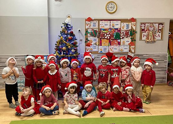 WESOŁE  MIKOŁAJKI  W  PRZEDSZKOLU grafika