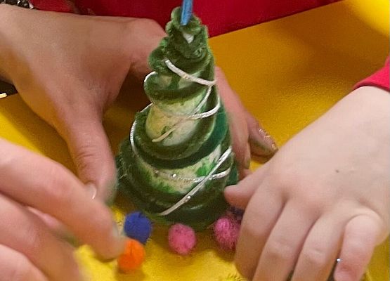 WARSZTATY ŚWIĄTECZNE U ŻABEK grafika